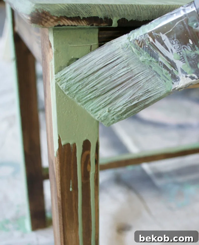 Furniture Painting Demystified: 5 Paint Choices 8 Unlock the secrets to painting furniture with this detailed step-by-step tutorial of painting furniture using 5 different types of popular paint: chalk paint, milk paint, latex paint, oil paint, and spray paint.
