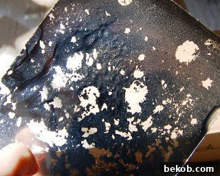 Achieving Tiny Distressed Spots with Light Rubbing