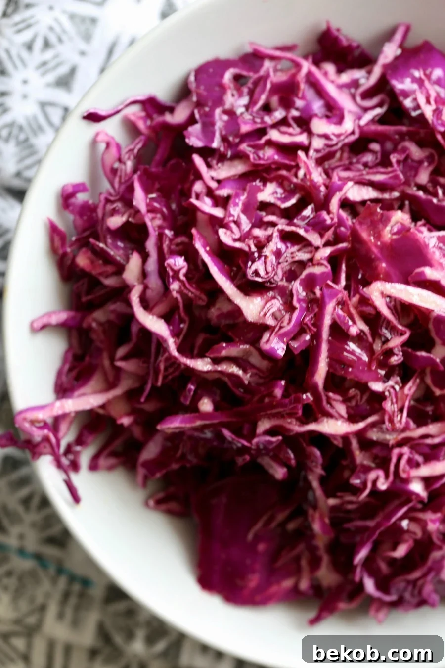 Delicious Red Cabbage Coleslaw - A fresh and healthy side for any meal
