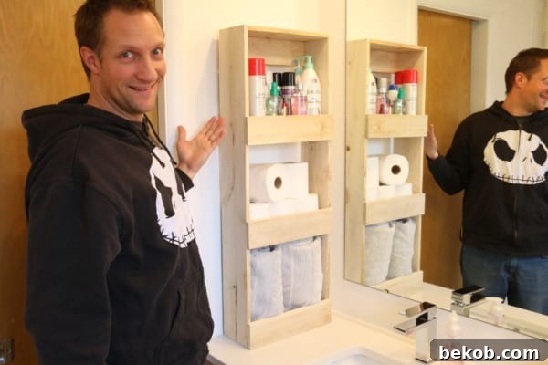 Easy To Build Rustic Wood Wall Bin For Versatile Bathroom Storage #remodelaholic