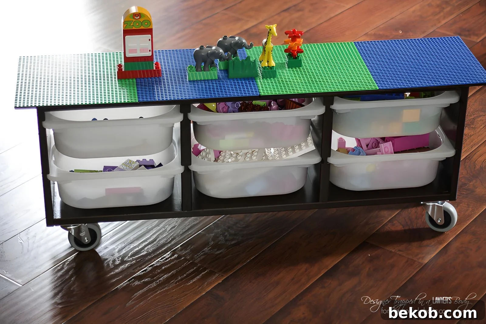 Lego Table R 12 Designer Trapped In A Lawyers Body 094532