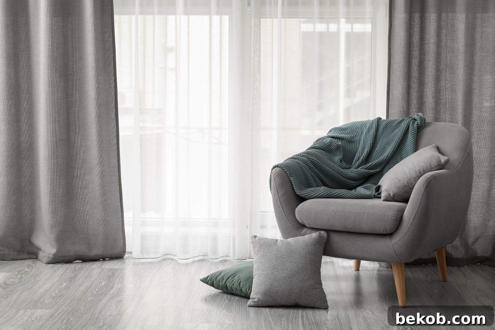 Monotone Living Room