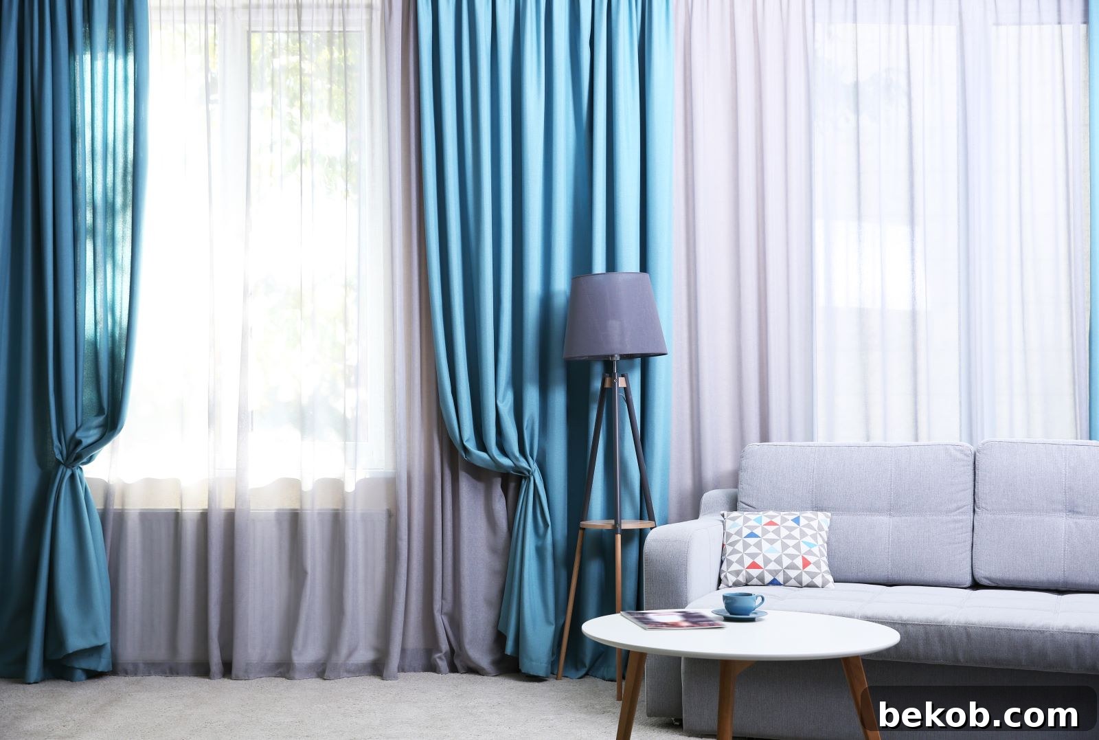 Two-Tone Curtains for Visual Impact