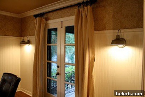 Industrial Farmhouse Dining Room Decor