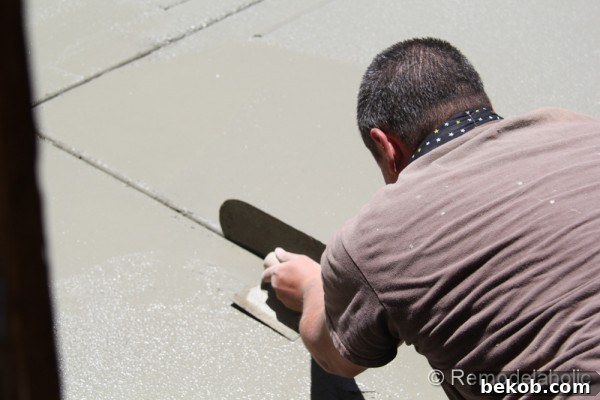 Finishing a Concrete Control Joint