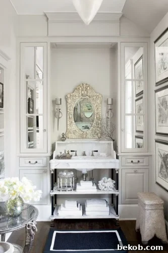 Gwyneth Paltrow's elegant master bath