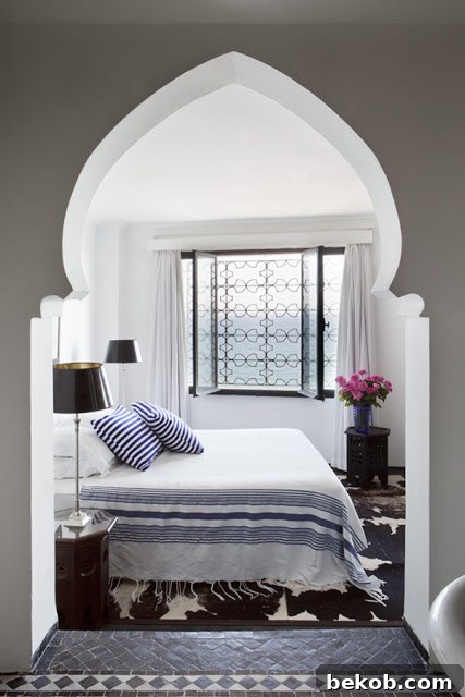 Moroccan Flair: Modern Design with a North African Soul 4 Moroccan style bedroom