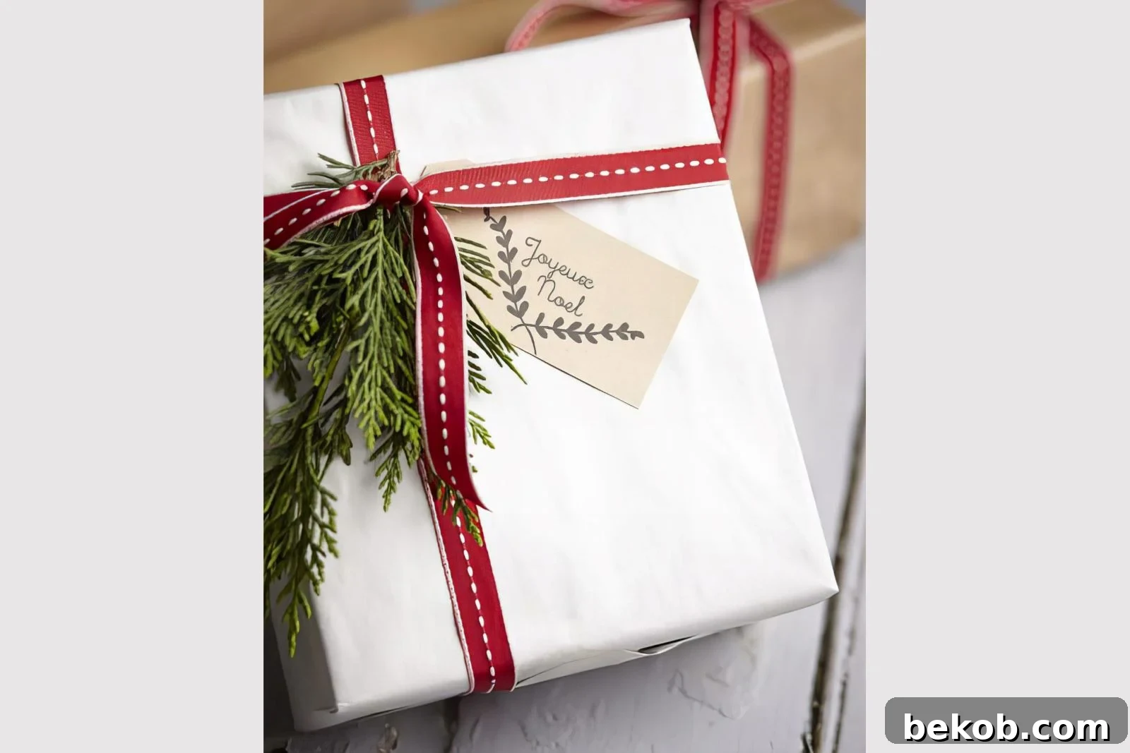 Tie Fresh Evergreen On A Gift Package The Original Popup Shop Via @Remodelaholic 450x563 033115