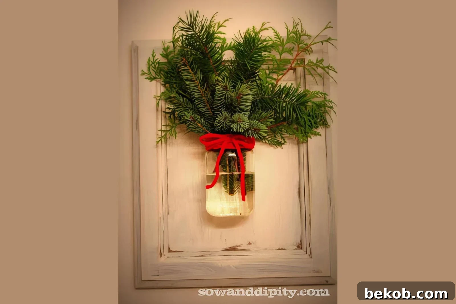 Mason Jar Wall Vase With Fresh Pine And Evergreen Boughs Sowanddipity Via @Remodelaholic 033040