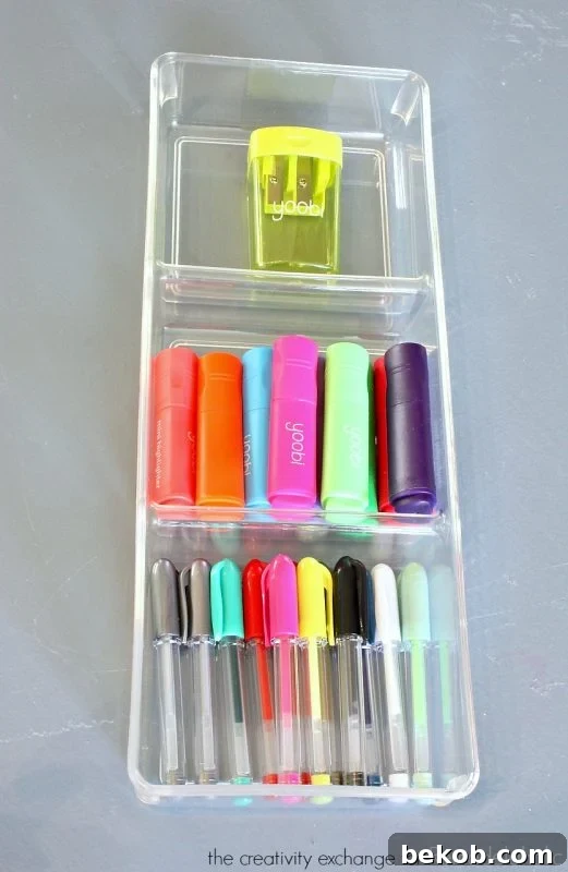Quick desk organizing tricks. Remodelaholic