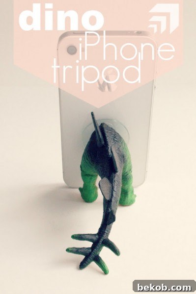 Dino iPhone Tripod