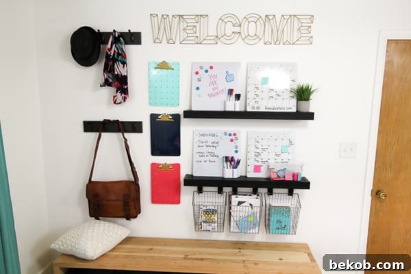 Frugal DIY Wall Decor for Grand Spaces 12 Large Wall Decor: High&Mighty Family Organization Center Project With No Tools