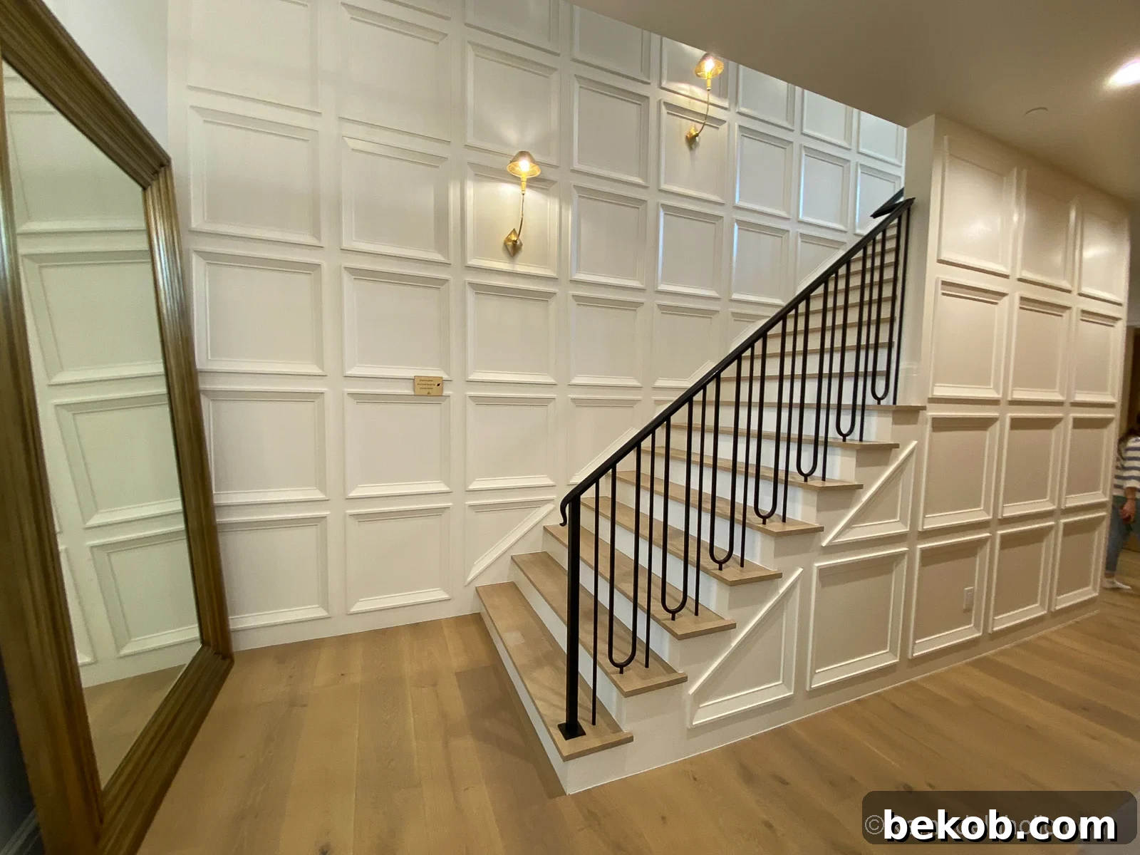 UVP23 H30 Aero Custom Homes D Katrina Weeks Design (94) Remodelaholic Tall Walls Decorating