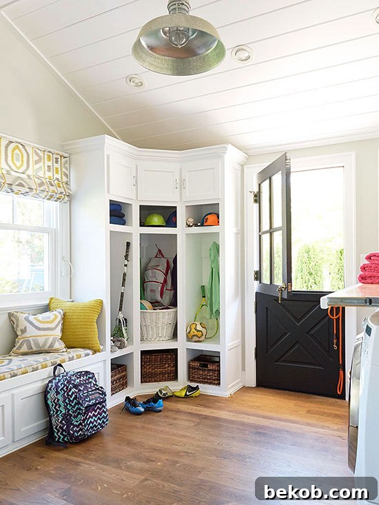Transform Your Entryway: Design Ideas for Mudrooms and Foyers - Bekob
