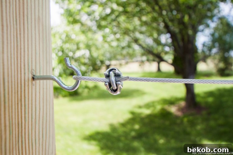 DIY vertical garden for remodelaholic.com by heatherednest.com (15 of 19)
