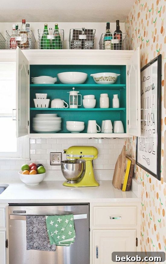 Modern Vintage Kitchens: Classic Charm for Today's Home 5 vintage kitchen inspiration