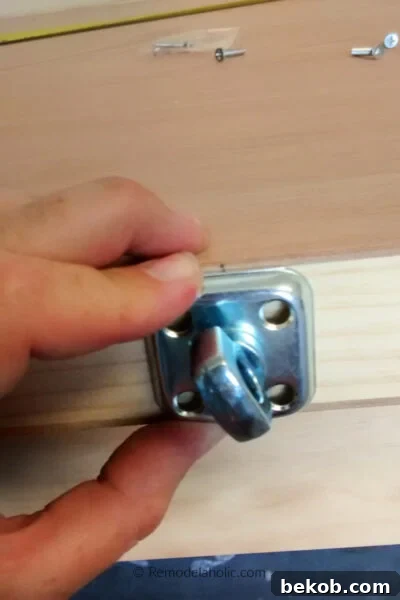 Easy DIY Folding Workbench Step 9 Remodelaholic
