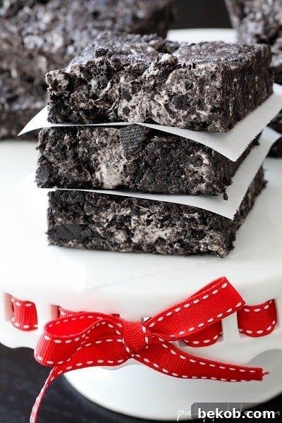 Chewy Cookies and Cream Bars