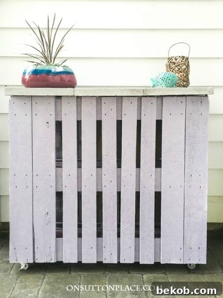diy-pallet-outdoor-bar-one-sutton-place