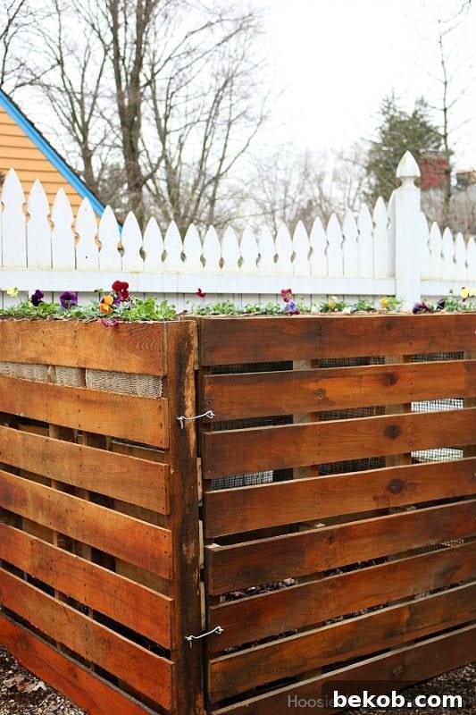 wooden-pallet-compost-bin-hoosier-homemade